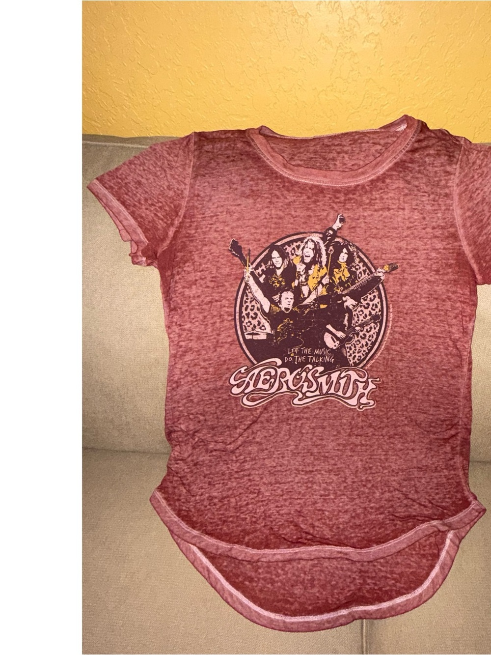 Aerosmith Women's Short Sleeve Vintage-Style Tee - Red